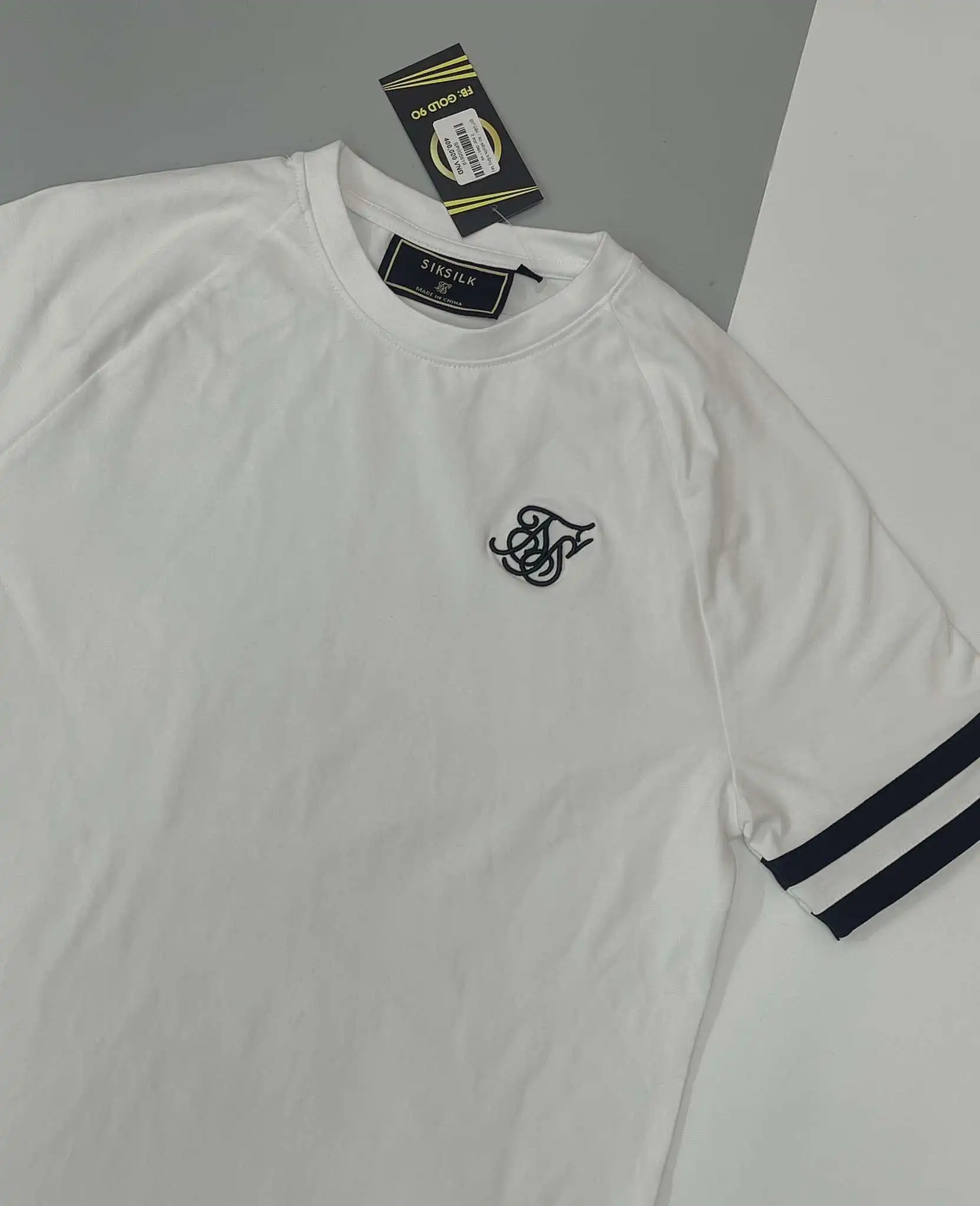 ÁO THUN SIKSILK TRẮNG PHỐI SỌC TAY ĐEN - CHÍNH HÃNG