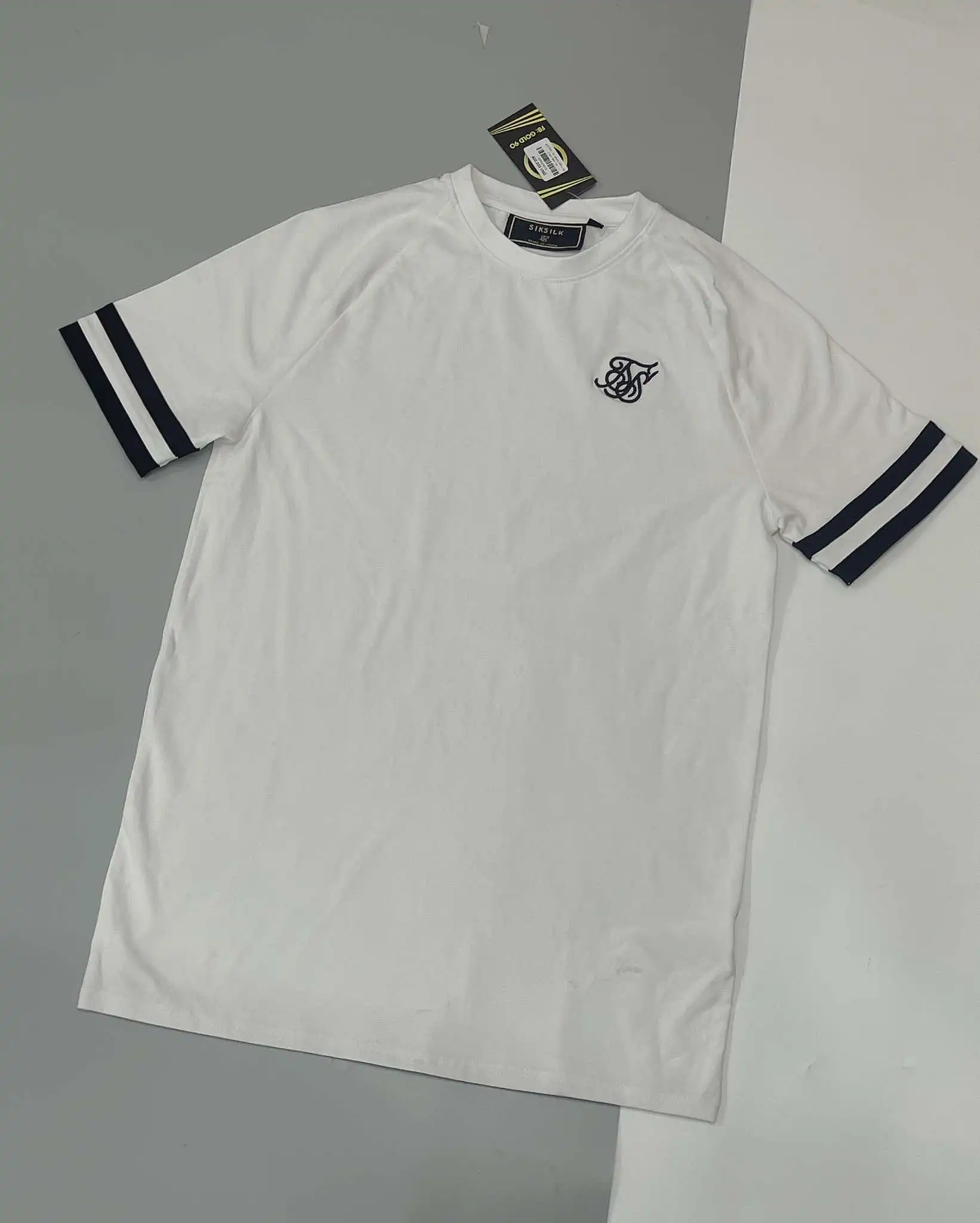 ÁO THUN SIKSILK TRẮNG PHỐI SỌC TAY ĐEN - CHÍNH HÃNG