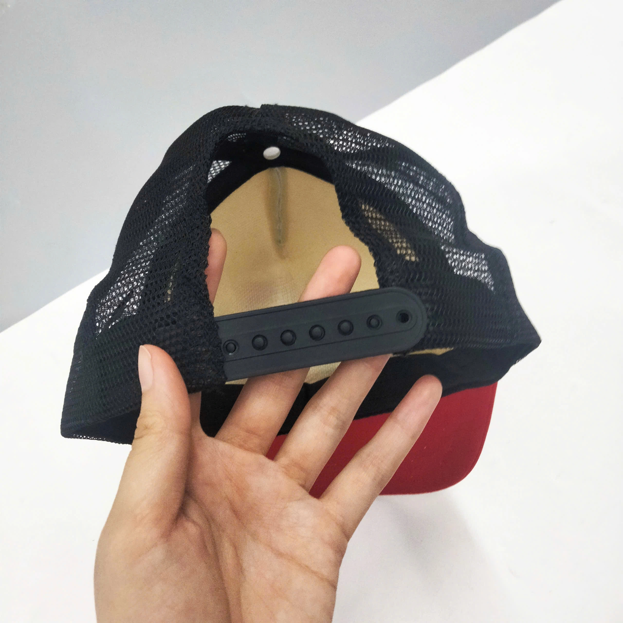 MŨ LƯỠI TRAI THIẾT KẾ HOA HỒNG - CHÍNH HÃNG