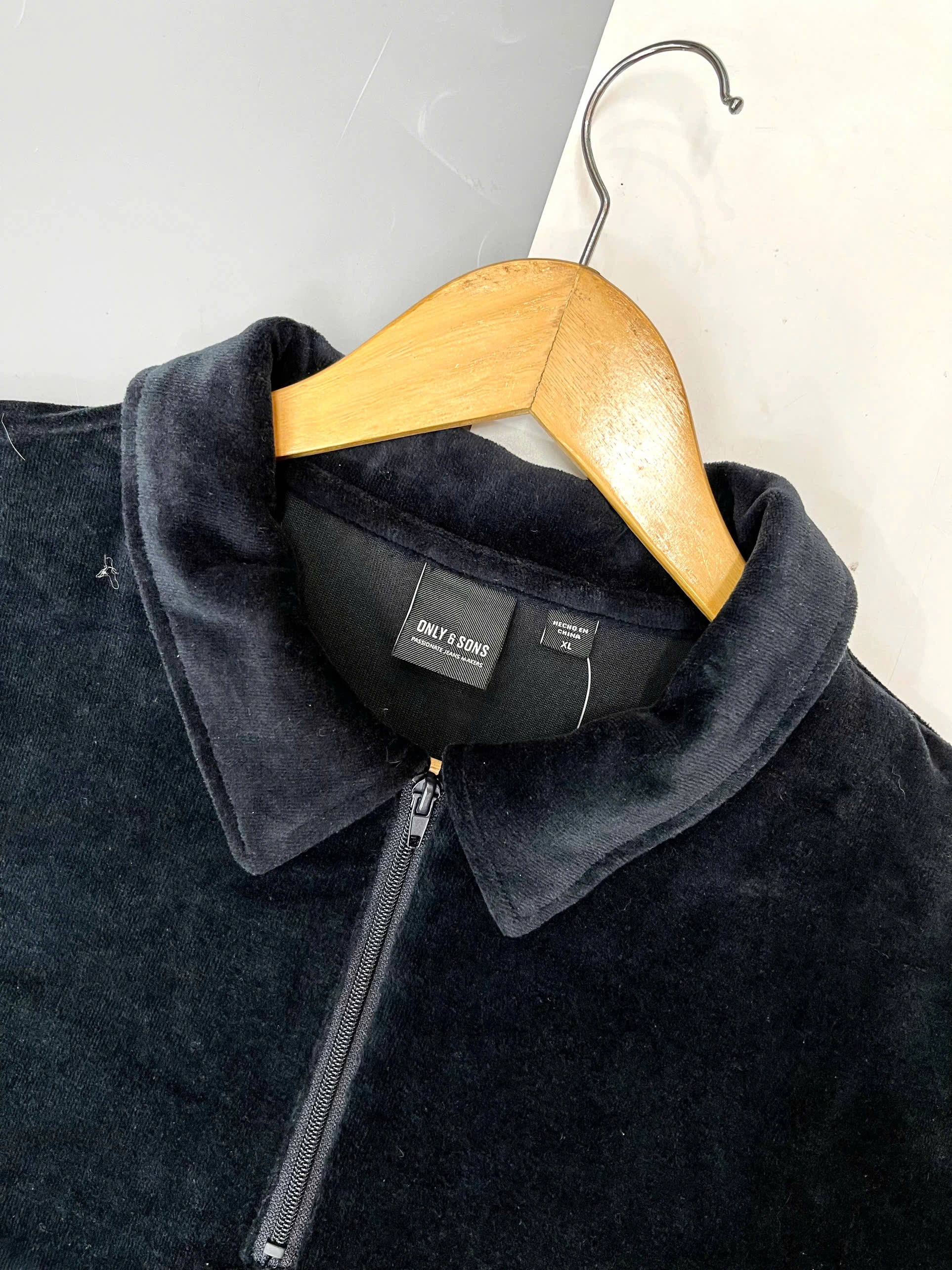 ÁO DÀI TAY NHUNG ĐEN ONLY&SONS