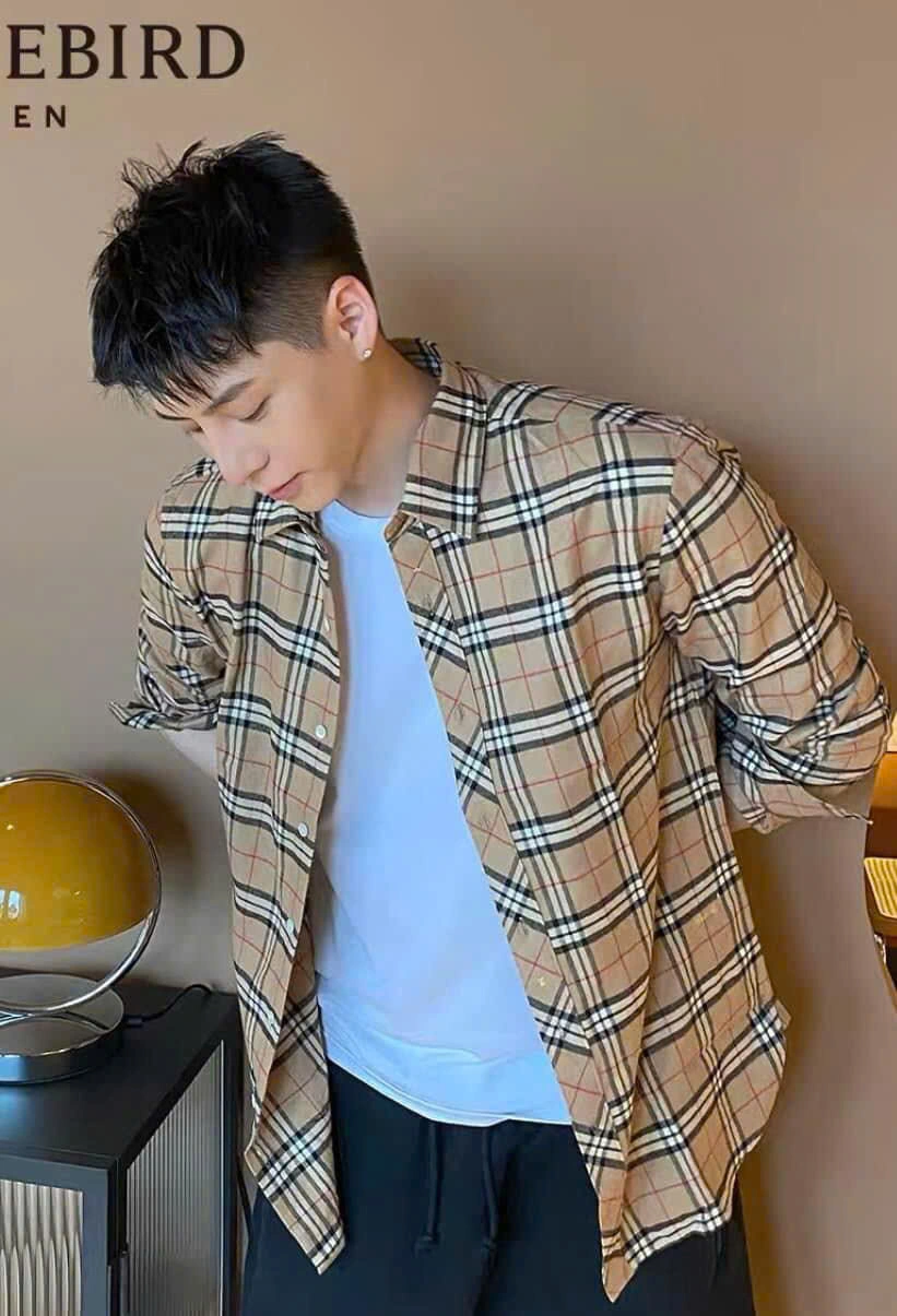 ÁO SƠMI KẺ NGANG NÂU BE SỌC ĐEN XÁM